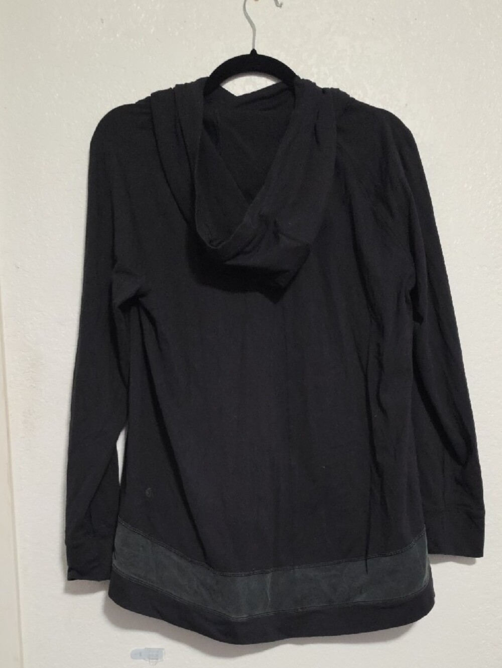 lululemon athletica Black Long Sleeve Hooded Top - Picture 3 of 5